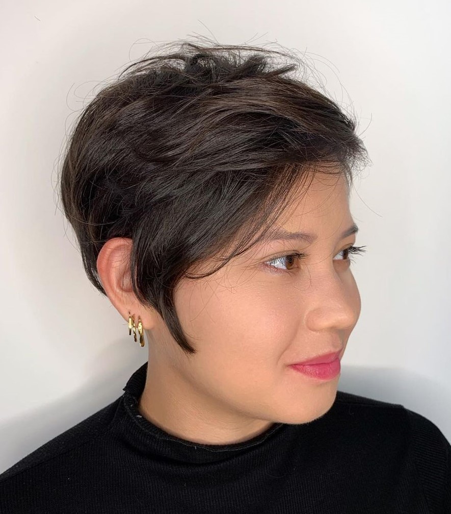 Layered Tousled Pixie Cut for Round Faces